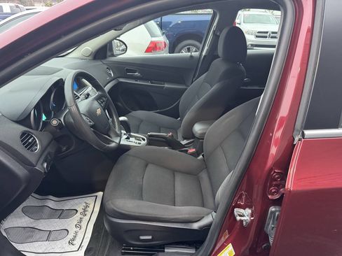 Used 2015 Chevrolet Cruze LT FWD image 13