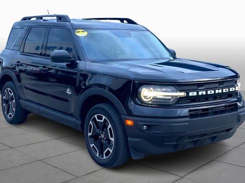 Used 2023 Ford Bronco Sport Outer Banks image 3