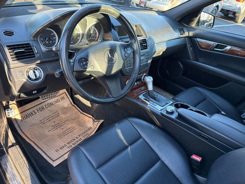 Used 2011 Mercedes-Benz C 300 4MATIC Sedan image 10
