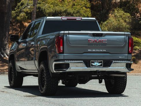 Used 2021 GMC Sierra 1500 SLT image 12