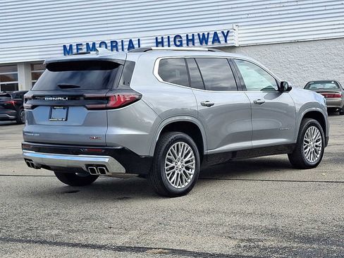 Used 2024 GMC Acadia Denali w/ LPO, Floor Liner Package image 6