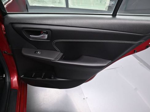 Used 2017 Toyota Camry XLE FWD image 33