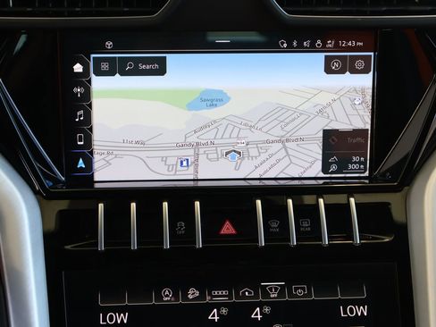 Used 2022 Lamborghini Urus AWD/4WD image 17