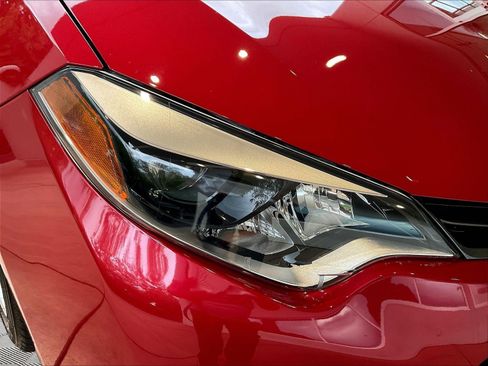 Used 2015 Toyota Corolla LE FWD image 29