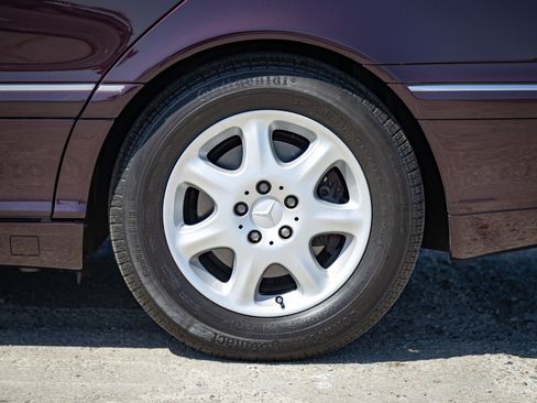 Used 2000 Mercedes-Benz S 500 image 38