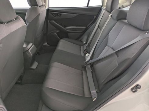 Used 2018 Subaru Impreza 2.0i Premium image 17