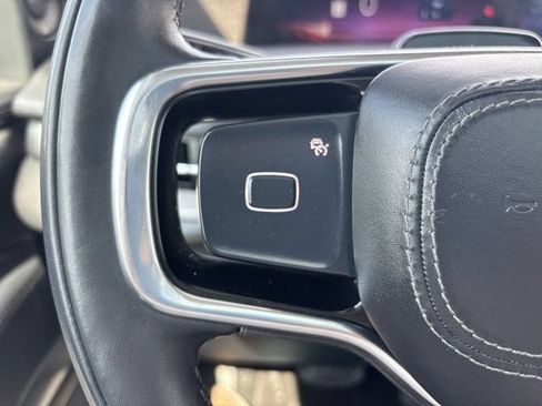 Used 2025 Lincoln Navigator Reserve AWD/4WD image 32