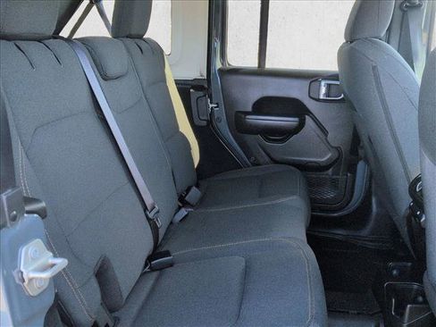 Used 2024 Jeep Wrangler Willys image 19