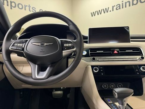 Used 2026 Genesis G70 2.5T RWD image 9