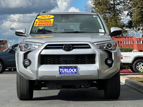 Used 2024 Toyota 4Runner SR5 image 6