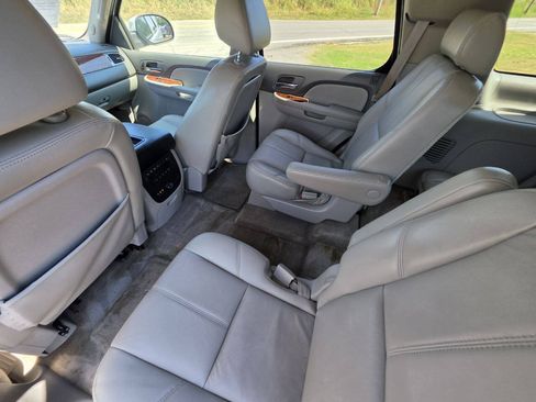 Used 2009 GMC Yukon SLT RWD image 6