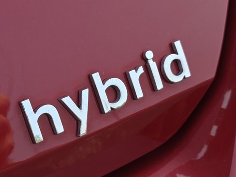 Used 2022 Hyundai Elantra Limited FWD image 18