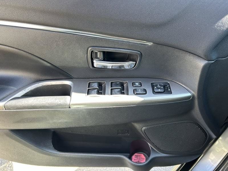 Used 2018 Mitsubishi Outlander Sport SE FWD image 7