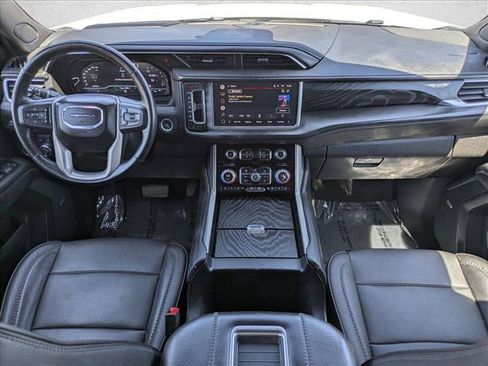 Used 2022 GMC Yukon XL Denali AWD/4WD image 16