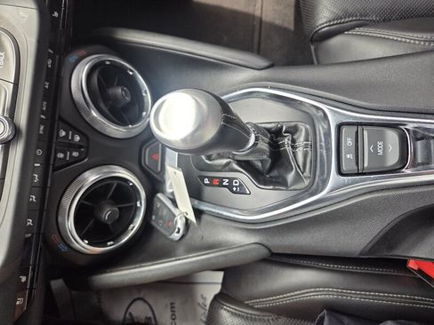 Used 2020 Chevrolet Camaro LT w/ Technology Package RWD image 19
