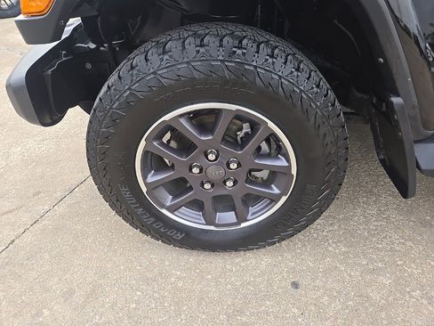 Used 2021 Jeep Gladiator Overland w/ Popular Equipment Package image 33