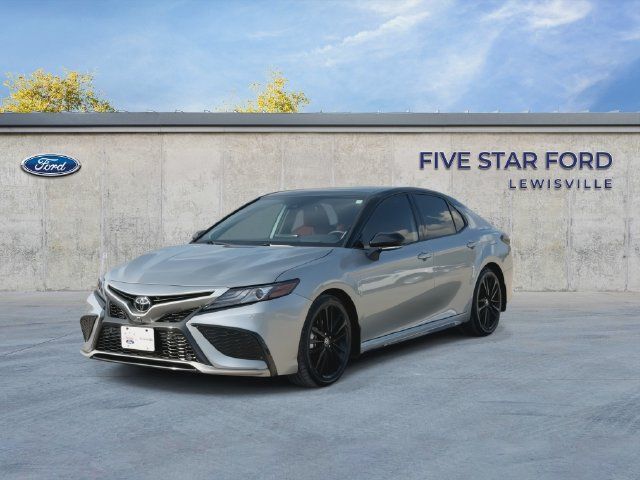 Used 2024 Toyota Camry XSE w/ Navigation Package FWD image 4