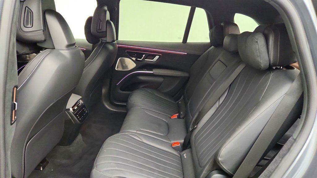 Used 2023 Mercedes-Benz EQS 580 4MATIC SUV image 19