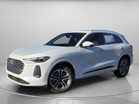 New 2025 Audi Q5 Premium image 2