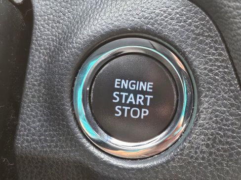 Used 2019 Toyota RAV4 XLE image 12