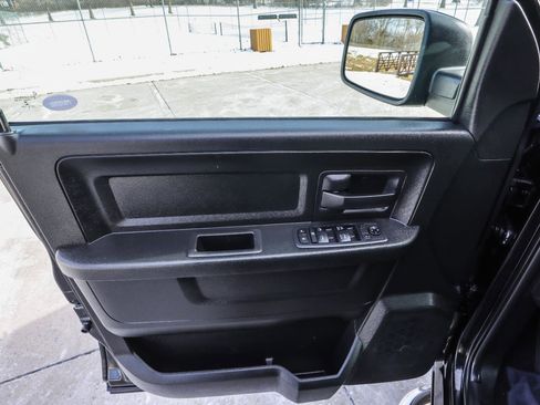 Used 2018 RAM 1500 Express image 35