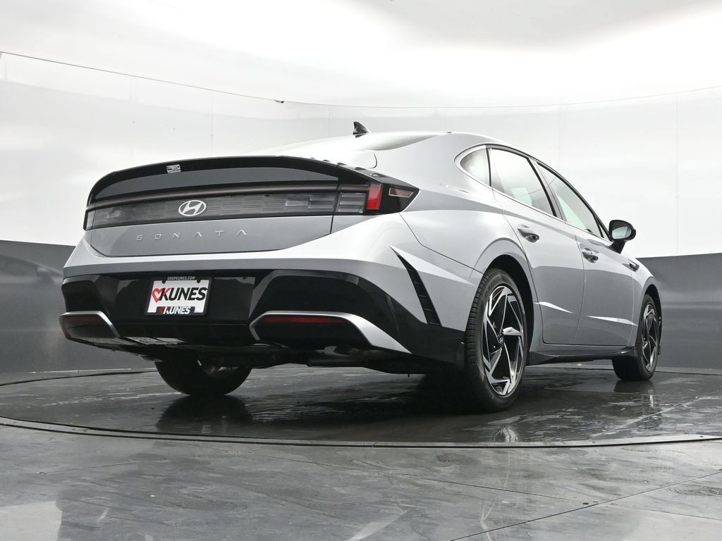 New 2026 Hyundai Sonata SEL FWD image 42