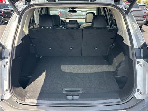 Used 2023 Nissan Rogue SV w/ SV Premium B Package FWD image 5