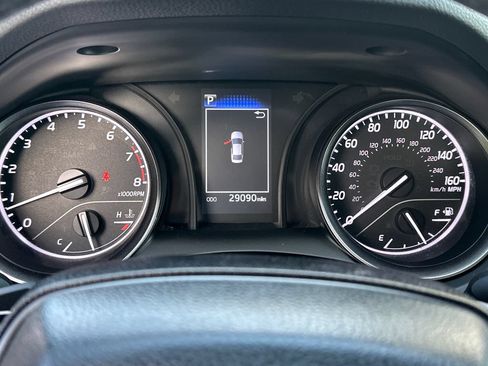 Used 2024 Toyota Camry SE FWD image 19