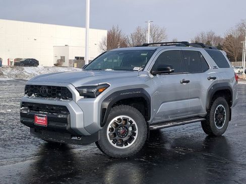 Used 2025 Toyota 4Runner TRD Off-Road Premium image 2