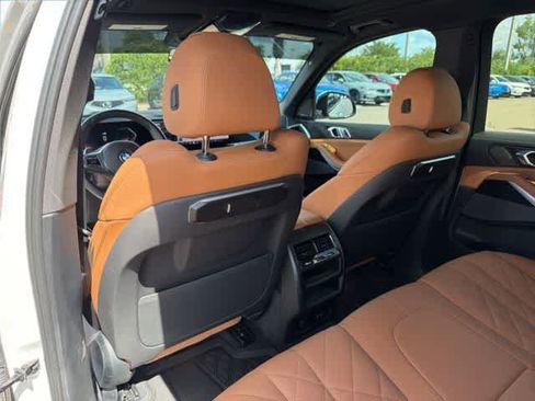 Used 2024 BMW X5 xDrive40i w/ M Sport Package AWD/4WD image 42