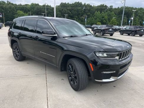 Used 2022 Jeep Grand Cherokee L Limited RWD image 9