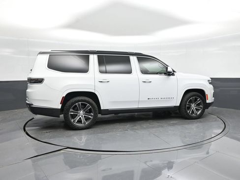 Used 2022 Jeep Grand Wagoneer Series I AWD/4WD image 11