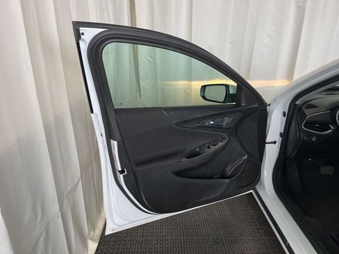 Used 2023 Chevrolet Malibu LT w/ Sport Edition image 18