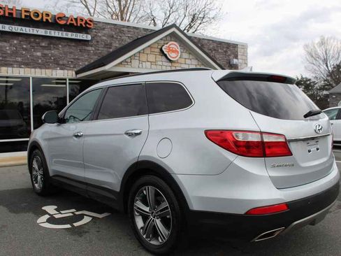 Used 2015 Hyundai Santa Fe GLS w/ Option Group 03 image 9