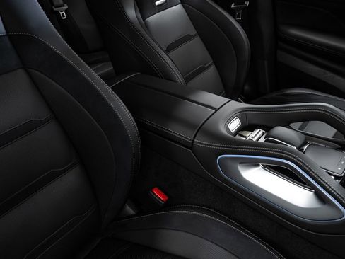 Used 2025 Mercedes-Benz GLE 63 AMG S image 27