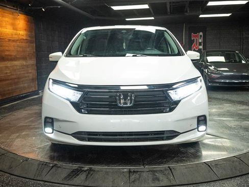 Used 2022 Honda Odyssey Elite image 4
