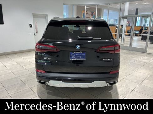 Used 2023 BMW X5 xDrive45e w/ Parking Assistance Package AWD/4WD image 5
