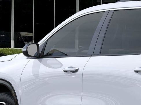 New 2026 Chevrolet Traverse High Country w/ LPO, Floor Liner Package AWD/4WD image 12