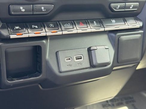 Used 2020 Chevrolet Silverado 1500 LT w/ All-Star Edition image 20