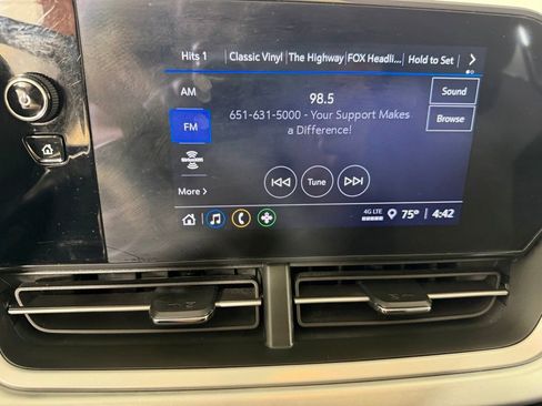 Used 2024 Chevrolet Trax LS FWD image 3