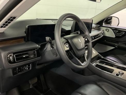 Used 2026 Lincoln Aviator Reserve AWD/4WD image 16