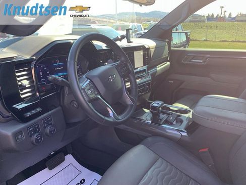 Used 2024 Chevrolet Silverado 1500 ZR2 w/ Technology Package image 16