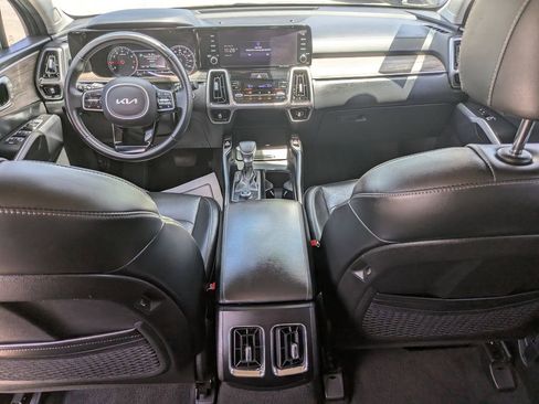 Certified 2023 Kia Sorento EX FWD image 15