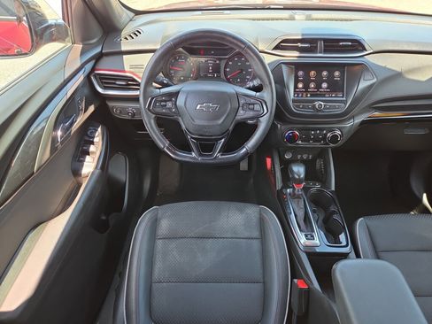 Used 2022 Chevrolet TrailBlazer RS FWD image 12
