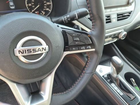 Used 2021 Nissan Altima 2.5 SR w/ SR Premium Package image 19