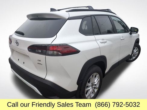 New 2026 Toyota Corolla Cross LE w/ Moonroof Package AWD/4WD image 5