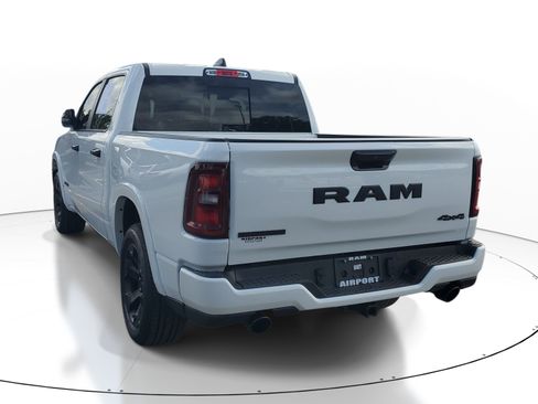Used 2025 RAM 1500 Big Horn AWD/4WD image 5