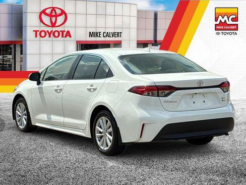 Certified 2026 Toyota Corolla XLE FWD image 3