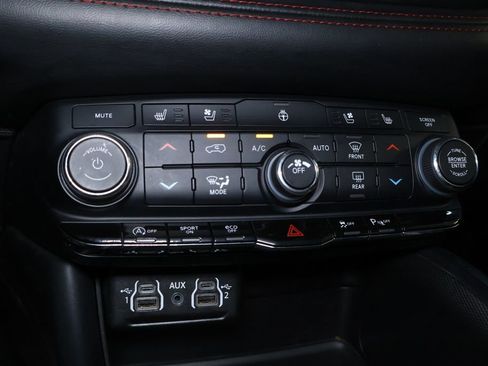 Used 2024 Dodge Durango GT AWD/4WD image 37