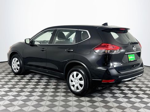 Used 2017 Nissan Rogue S FWD image 6
